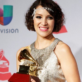 biografia-gaby-moreno-cantautora-guitarrista-guatemalteca-grammy-latino