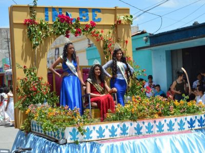 desfile inaugural de jalapa