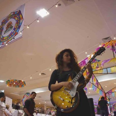 Canciones de la cantautora guatemalteca Elvi