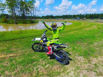 Piloto de motocross Vicko Castillo