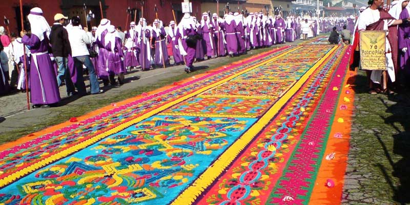 Alfombras de Aserrín en Semana Santa, Guatemala