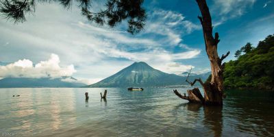 Cuál es la leyenda del Lago de Atitlán