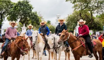 Cabalgata del Tío Tin en Esquipulas