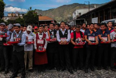 Historia de la Carrera de Charolas en Antigua Guatemala