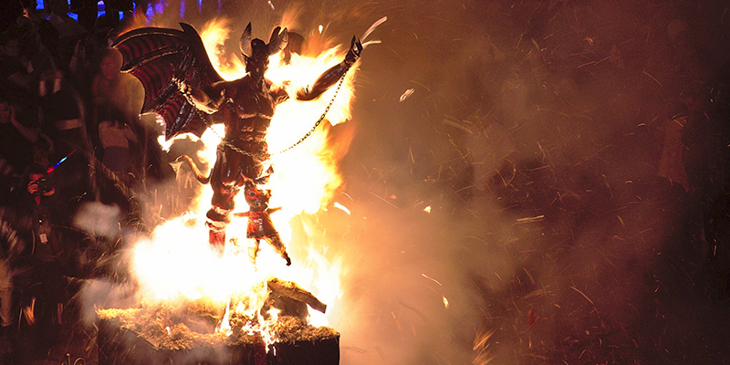Quema del diablo en Guatemala
