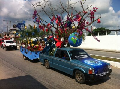 desfile alegórico de san benito