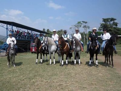 desfile hipico patulul