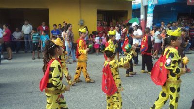 desfile morales izabal