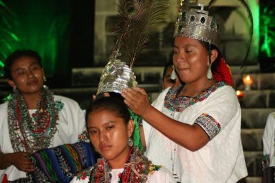 reina indigena de sayaxche