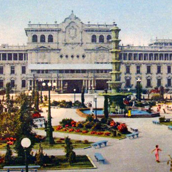 Fuente Luminosa del Parque Central de la Ciudad de Guatemala