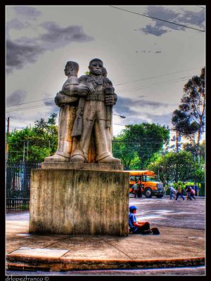 Monumento Tríptico de la Revolución en Guatemala