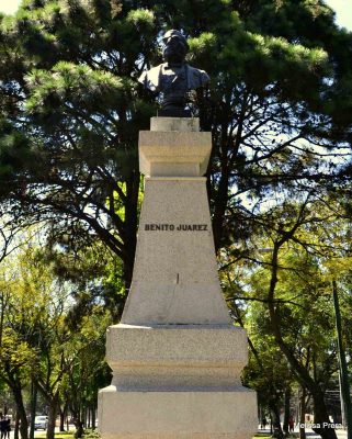 Monumento a Benito Juárez en Guatemala 