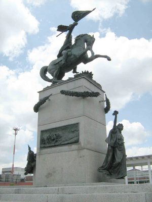  Monumento al presidente Justo Rufino Barrios en GuatemalaMonumento-a-Justo-Rufino-Barrios-en-Guatemala