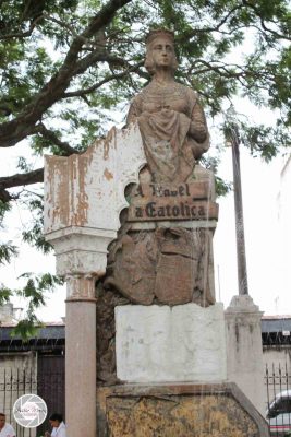 Monumento en Guatemala a Isabel la Católica 