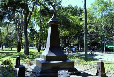 Monumento en Guatemala de Miguel Hidalgo y Costilla 