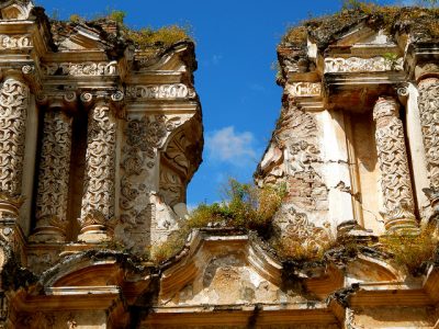columnas de las ruinas del carmen