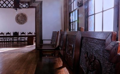 interior del palacio maya