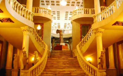 interior del teatro abril