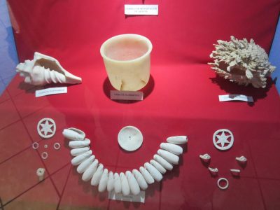 piezas mayas del museo regional de peten