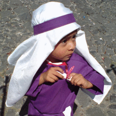 traje de cucurucho