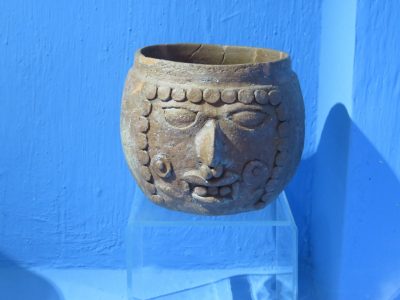 vasijas del museo regional de peten