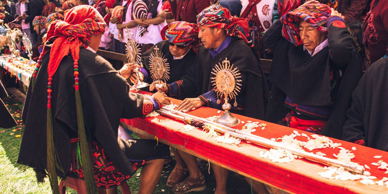 Historia de las cofradías en Guatemala