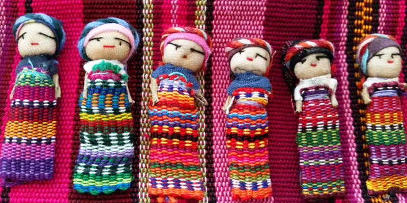 Las muñecas quitapenas de Guatemala