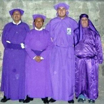 traje-cucurucho-guatemala-tunica