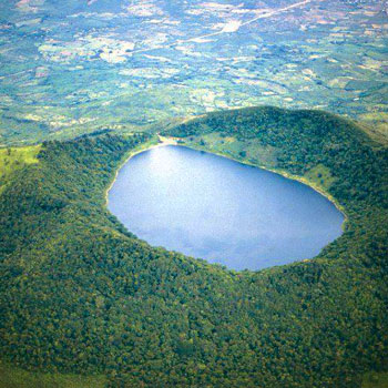 laguna volcan ipala