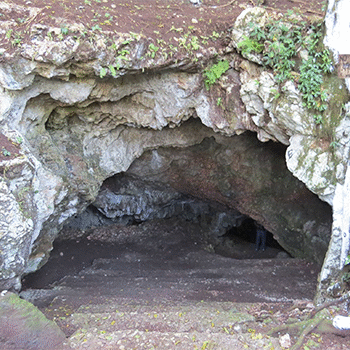 Cuevas de Actún Kan en Petén