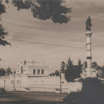 politécnica con monumento garcía granados