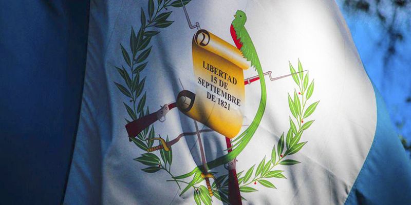 El escudo de armas, símbolo patrio de Guatemala El escudo de armas, símbolo patrio de Guatemala