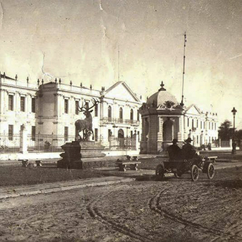 Historia de la Plaza Reina Barrios en Guatemala