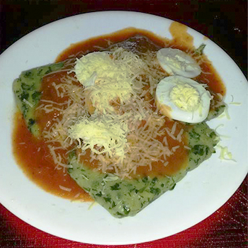 Receta para hacer bollos de chaya guatemaltecos