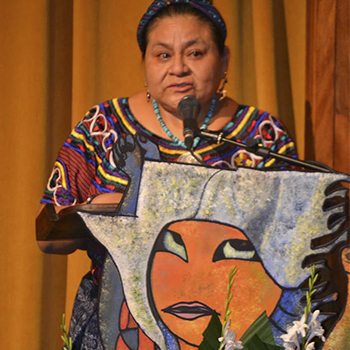Biografía de Rigoberta Menchú
