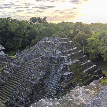 Descubrimiento de las ruinas de Yaxhá, Petén