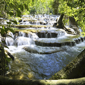 Las Cataratas Calzada Mopán en Petén