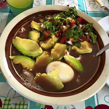Receta para hacer caldo de frijol guatemalteco
