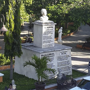 Biografía de Ismael Cerna