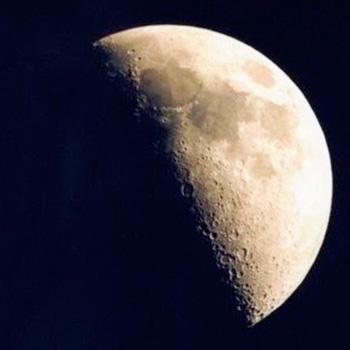 Luna rosa en Guatemala