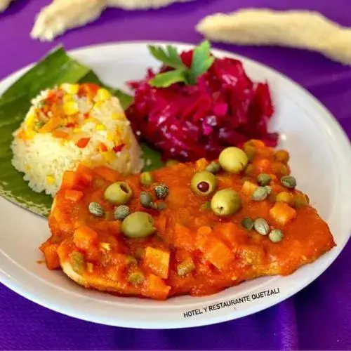 Receta para hacer Pescado a la Vizcaína de Guatemala