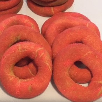 Receta para hornear las tradicionales Rosquillas Rojas guatemaltecas