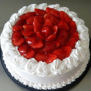 Receta para preparar Pastel de Fresas con Crema al estilo guatemalteco