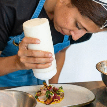 Biografía de la chef guatemalteca Debora Fadul