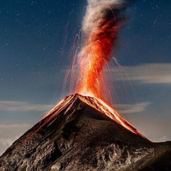 volcanes antigua guatemala fuego