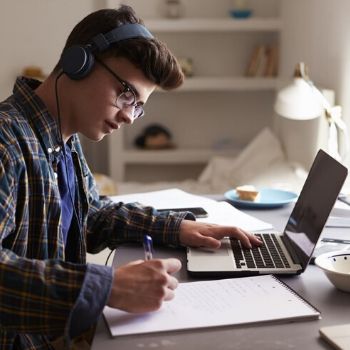educación a distancia desde casa
