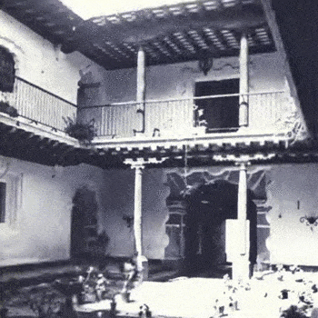 casa-de-chamorro-de-las-sirenas-antigua-guatemala-patios