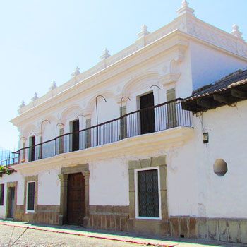 casa-del-chamorro-de-las-sirenas-antigua-guatemala