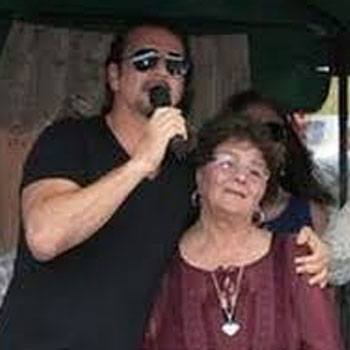 datos-curiosos-cancion-mi-novia-se-me-esta-poniendo-vieja-ricardo-arjona-noemi-morales