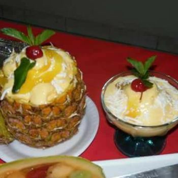 receta-helado-piña-colada-estilo-guatemalteco-verano